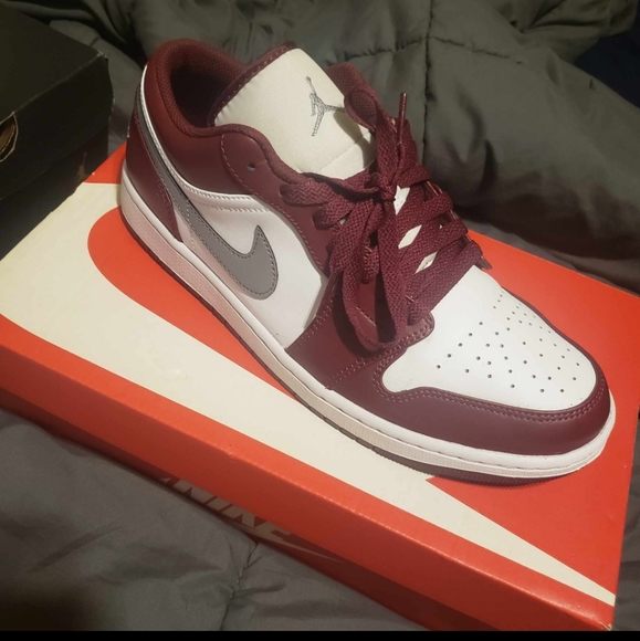 Jordan 1 - Picture 3 of 10